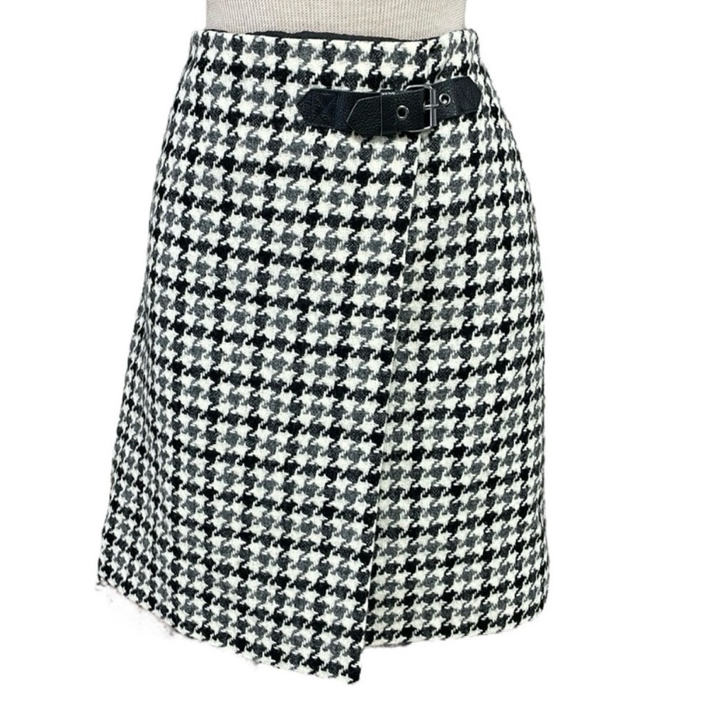 ✨ Boden British Tweed Wrap Skirt – Size 2R (UK 6R) ✨
